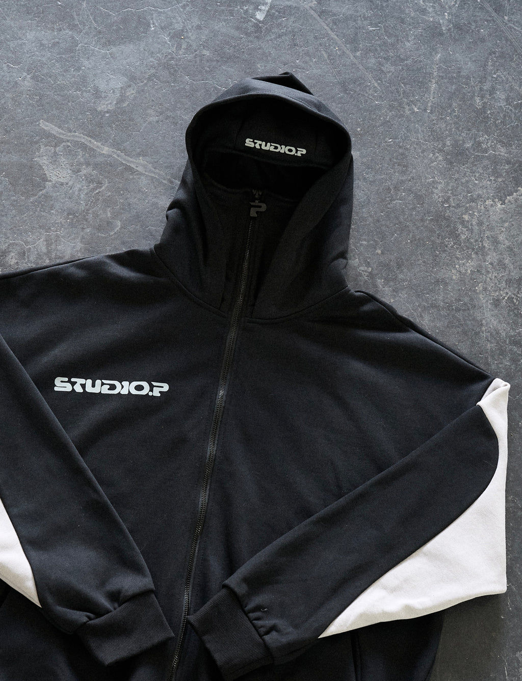 TRACK JACKET